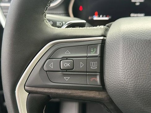 New 2025 Jeep Grand Cherokee Limited w/ Luxury Tech Group II image 22