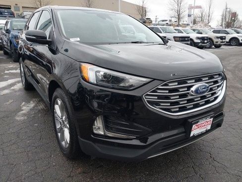 Certified 2024 Ford Edge Titanium image 2