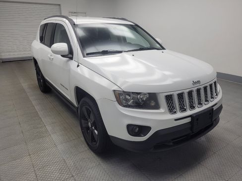 Used 2014 Jeep Compass Latitude AWD/4WD image 13
