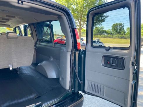 Used 2014 Chevrolet Express 3500 LS RWD image 9