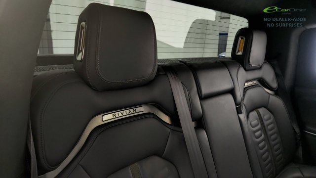 Used 2023 Rivian R1T Adventure Dual AWD/4WD image 39