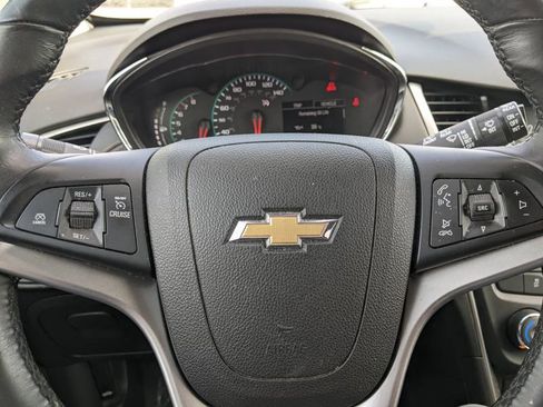 Used 2017 Chevrolet Trax LT w/ Driver Confidence Package image 10