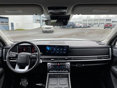 Used 2025 Hyundai Santa Fe SEL image 36