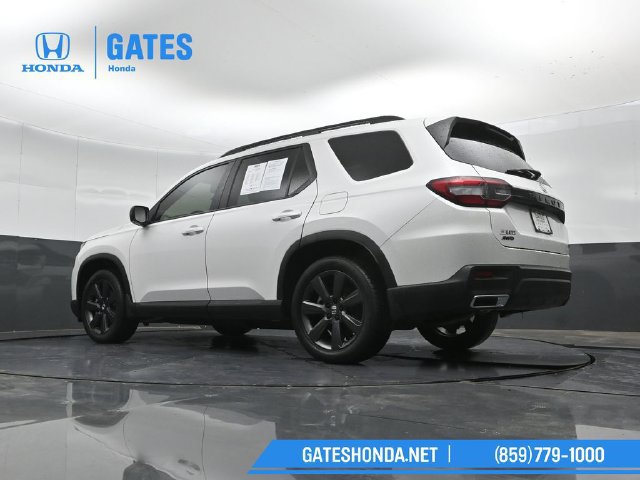 Certified 2025 Honda Pilot Sport image 43