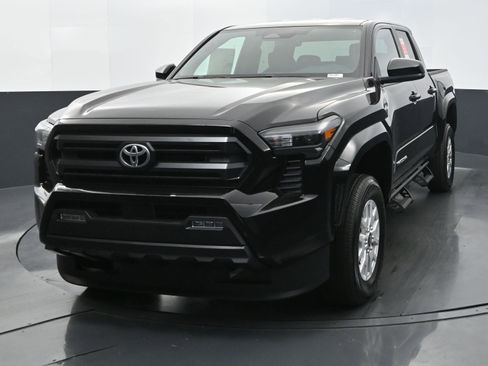Used 2024 Toyota Tacoma SR5 image 1