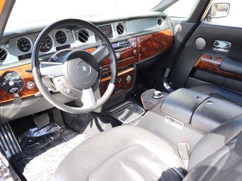 Used 2009 Rolls-Royce Phantom Coupe image 14