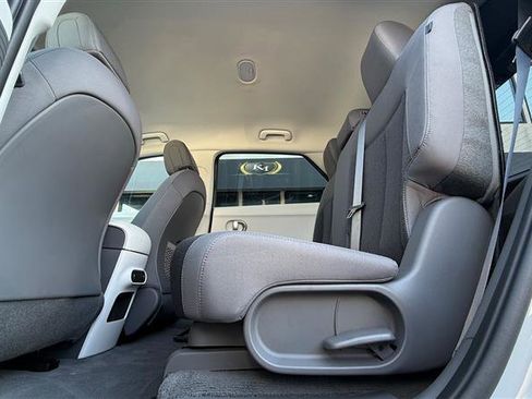 Used 2024 Hyundai Ioniq 5 SEL image 18