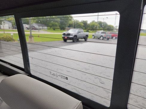 Used 2020 GMC Sierra 1500 SLT w/ SLT Premium Plus Package image 27