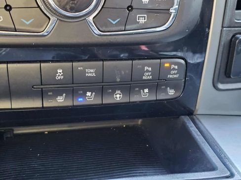 Used 2015 RAM 1500 Sport w/ Convenience Group image 23