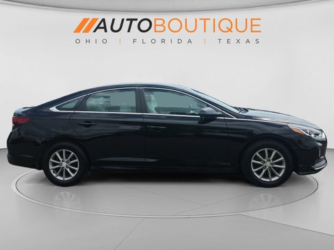 Used 2019 Hyundai Sonata SE w/ Cargo Package FWD image 6