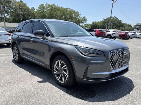 Used 2023 Lincoln Corsair FWD image 7
