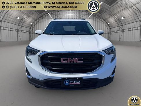 Used 2018 GMC Terrain SLE w/ Driver Convenience Package FWD image 8