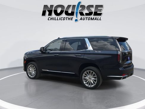Used 2023 Cadillac Escalade Premium Luxury AWD/4WD image 6