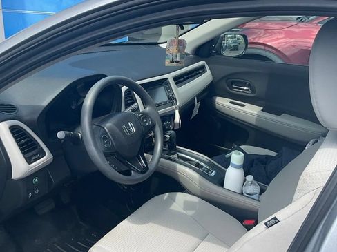 Used 2021 Honda HR-V LX image 10