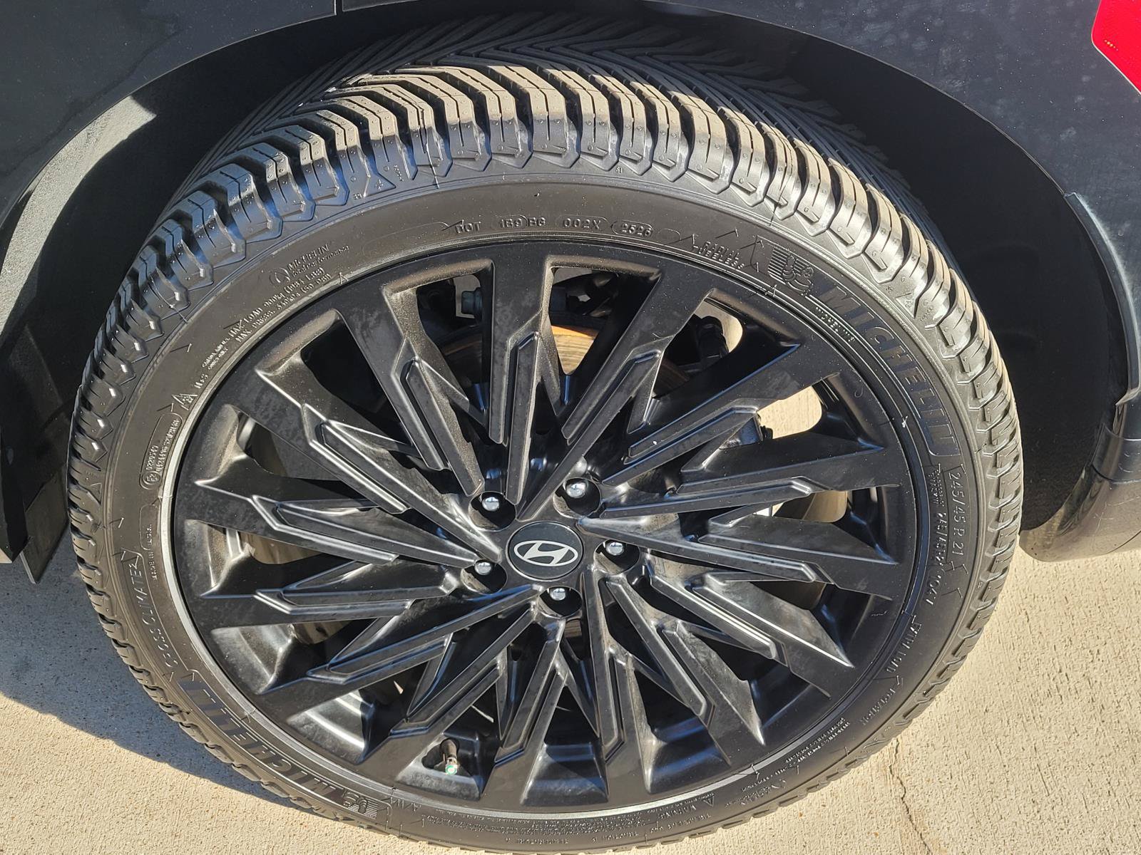 Used 2024 Hyundai Santa Fe Calligraphy AWD/4WD image 23