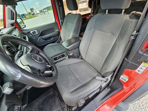 Used 2019 Jeep Wrangler Sport AWD/4WD image 17