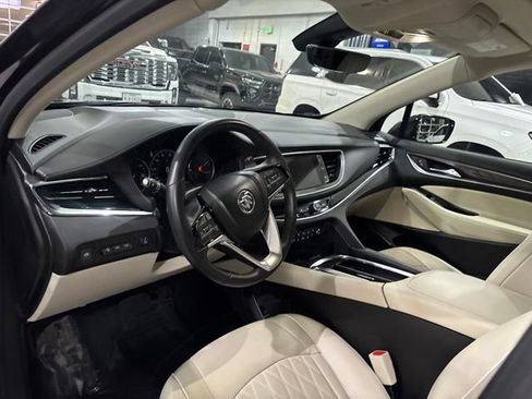 Used 2023 Buick Enclave Avenir w/ Avenir Technology Package AWD/4WD image 11