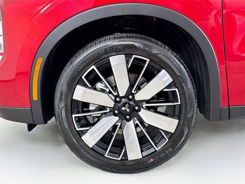 New 2026 Mitsubishi Outlander SE image 27