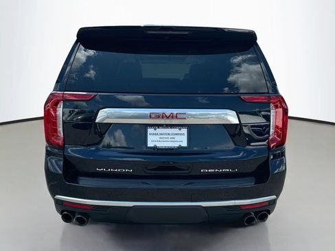 Used 2022 GMC Yukon XL Denali w/ Advanced Technology Package AWD/4WD image 10