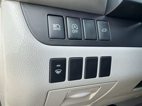 Used 2018 Toyota Highlander XLE AWD/4WD image 30