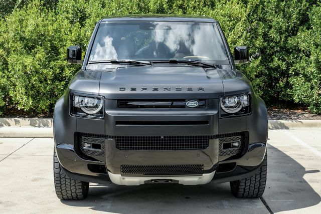 Used 2024 Land Rover Defender 110 V8 AWD/4WD image 6