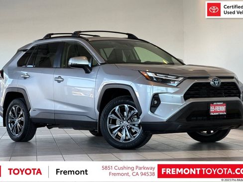 Certified 2022 Toyota RAV4 XLE Premium AWD/4WD image 1
