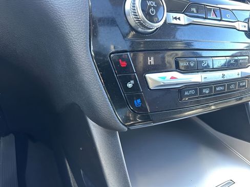 Used 2021 Ford Explorer Limited w/ Hybrid Equipment Group 310A image 25