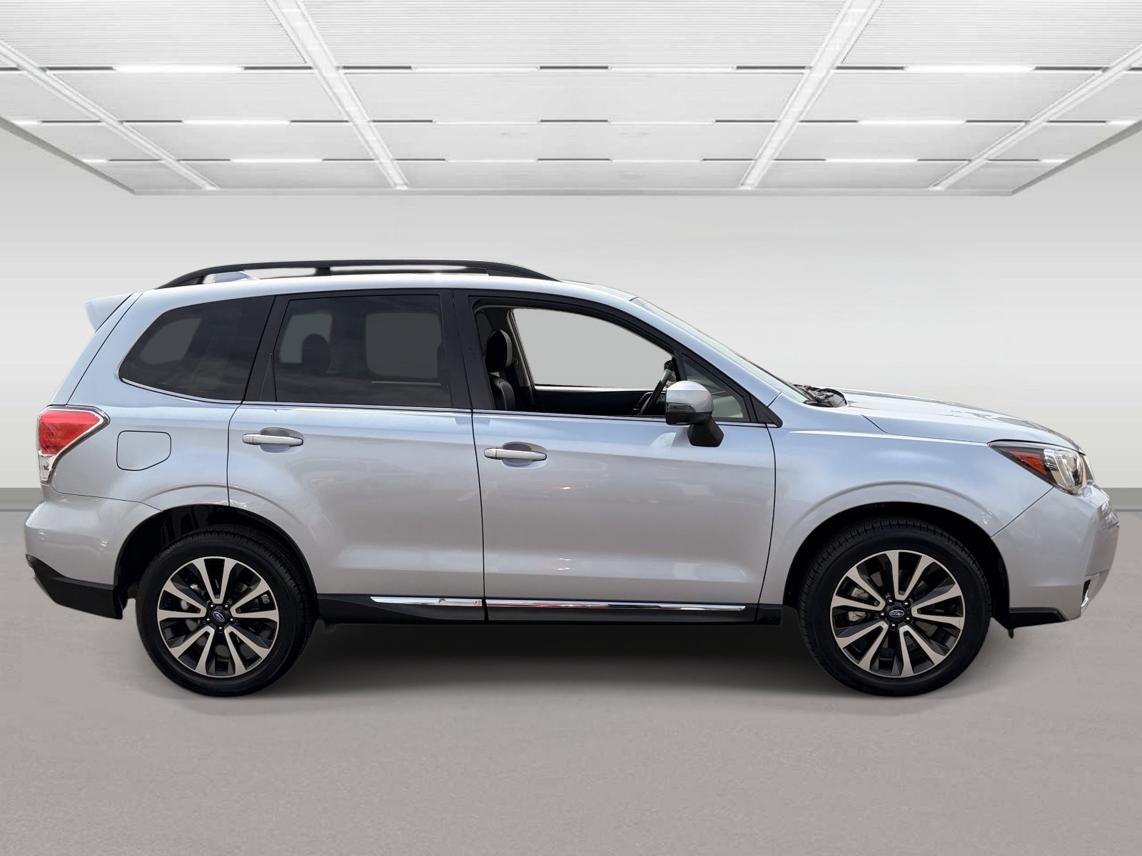 Used 2017 Subaru Forester 2.0XT Touring AWD/4WD image 7
