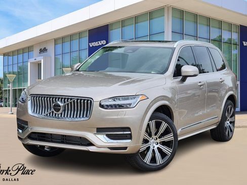 Used 2025 Volvo XC90 T8 Plus w/ Protection Package Premier image 1