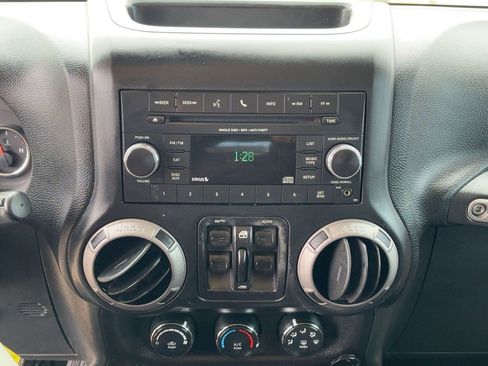 Used 2015 Jeep Wrangler Unlimited Sport w/ Quick Order Package 24S image 22