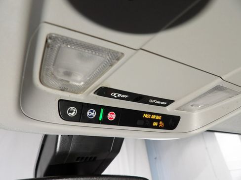 Used 2021 GMC Terrain SLE w/ Driver Convenience Package FWD image 20