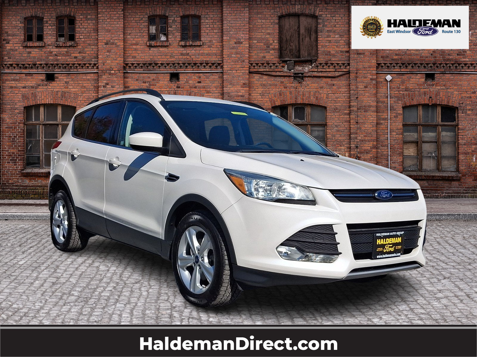 Used 2015 Ford Escape SE w/ Equipment Group 201A AWD/4WD image 1