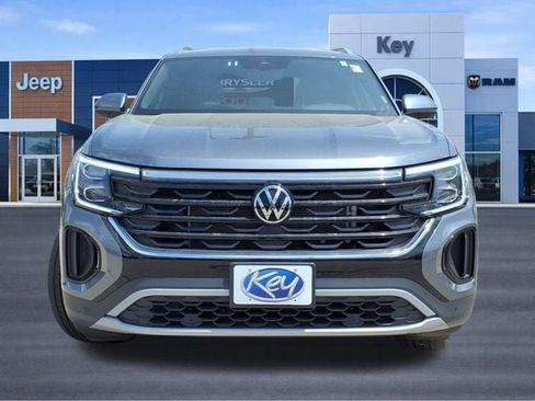 Used 2024 Volkswagen Atlas Cross Sport SE AWD/4WD image 7