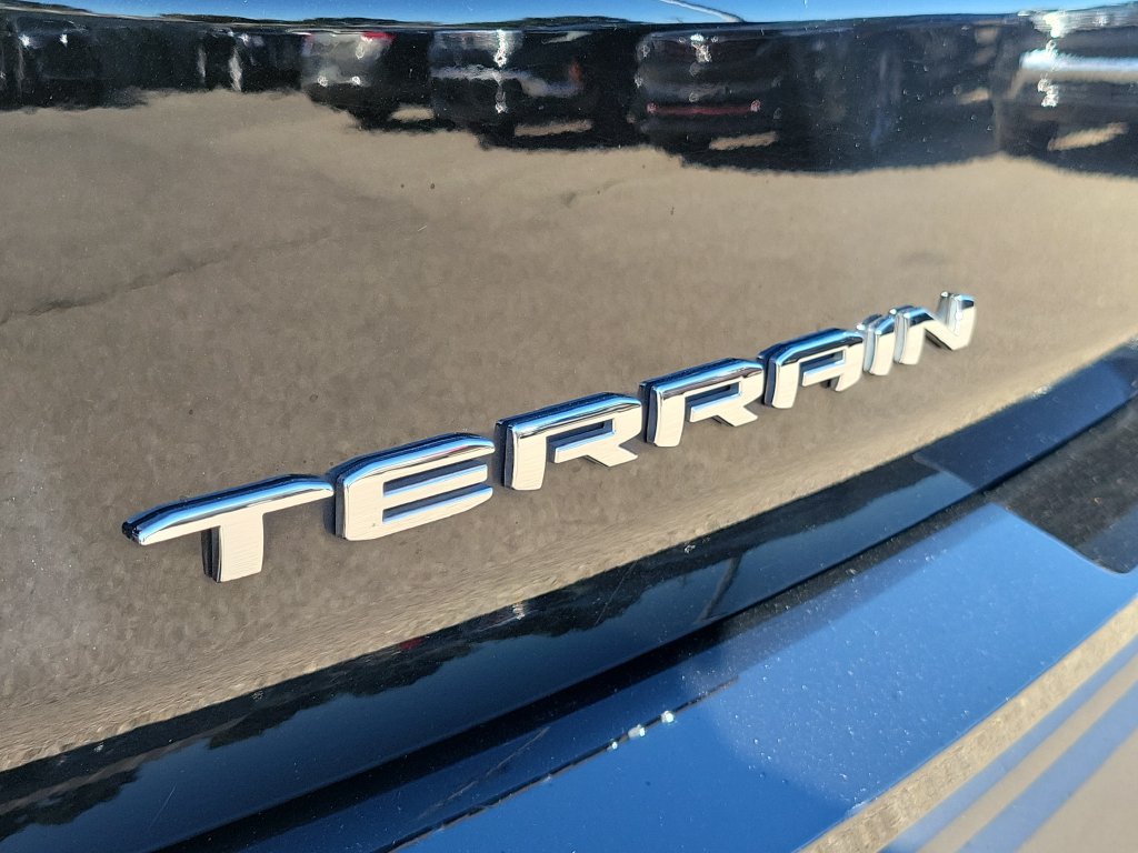 Used 2024 GMC Terrain SLE w/ Driver Convenience Package FWD image 7