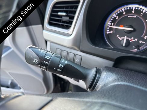 Used 2015 Toyota Highlander Plus image 12