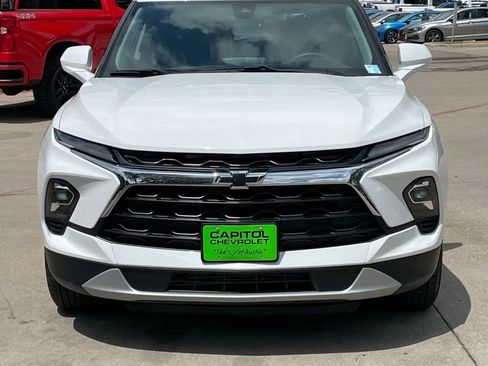 Used 2024 Chevrolet Blazer LT w/ Convenience Package FWD image 6