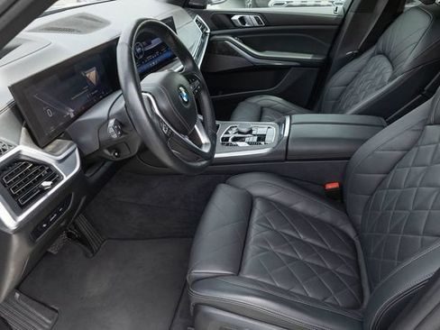 Used 2025 BMW X5 xDrive40i AWD/4WD image 2