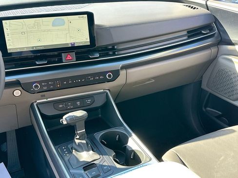 New 2026 Kia Carnival image 23