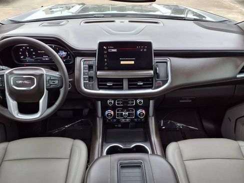 Used 2023 GMC Yukon SLT w/ SLT Premium Package AWD/4WD image 7