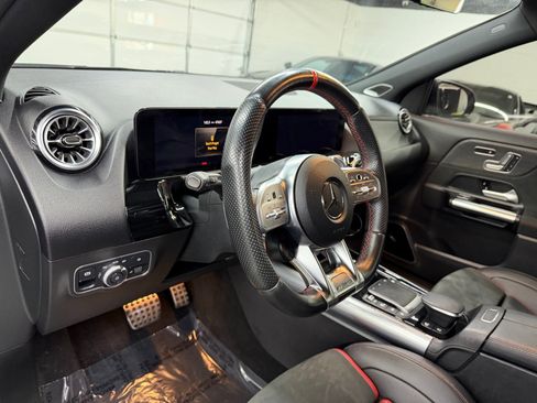 Used 2022 Mercedes-Benz GLA 45 AMG 4MATIC image 17