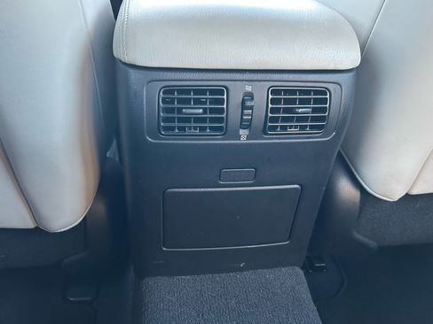 Used 2016 INFINITI Q70 3.7 w/ Sport Package image 31