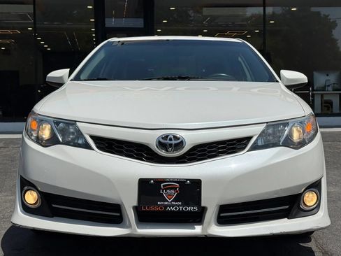 Used 2012 Toyota Camry SE FWD image 35