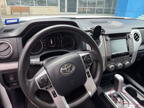 Used 2019 Toyota Tundra SR5 w/ SR5 Upgrade Package image 13