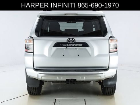 Used 2019 Toyota 4Runner TRD Off-Road AWD/4WD image 9