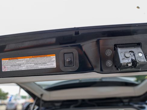 Used 2019 Toyota Sienna XLE FWD image 37