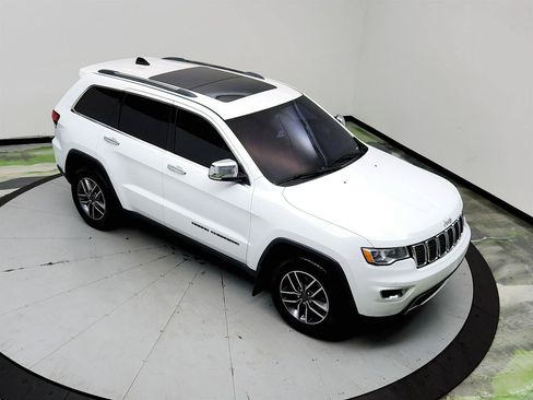 Used 2020 Jeep Grand Cherokee Limited w/ Luxury Group II RWD image 34