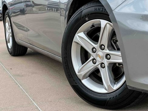Used 2024 Chevrolet Malibu LT FWD image 9