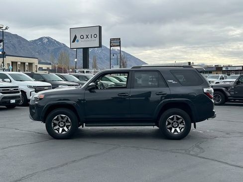 Used 2024 Toyota 4Runner TRD Off-Road AWD/4WD image 7
