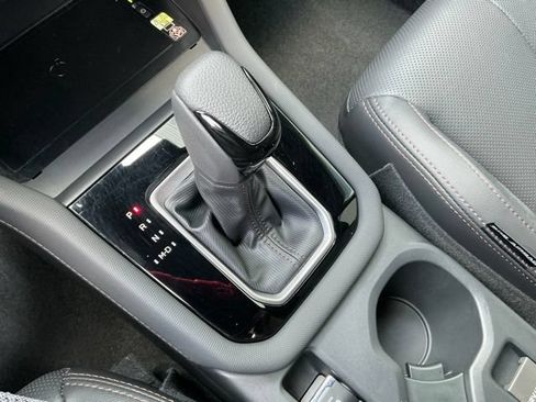 Certified 2025 Subaru Forester Touring AWD/4WD image 22