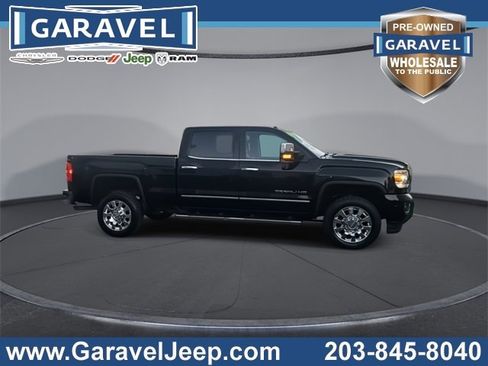 Used 2016 GMC Sierra 2500 Denali w/ Driver Alert Package image 15
